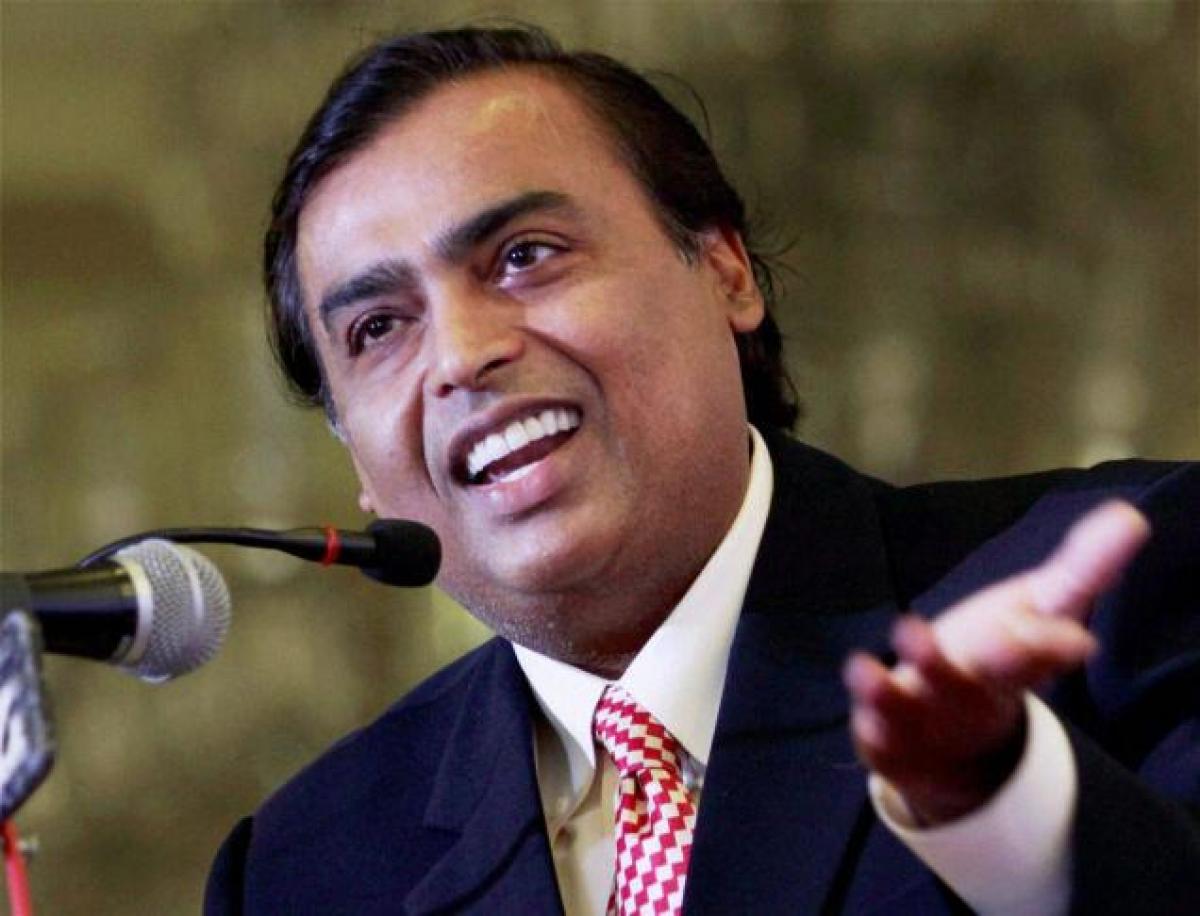 Mukesh Ambani lauds PM Modis demonetisation drive